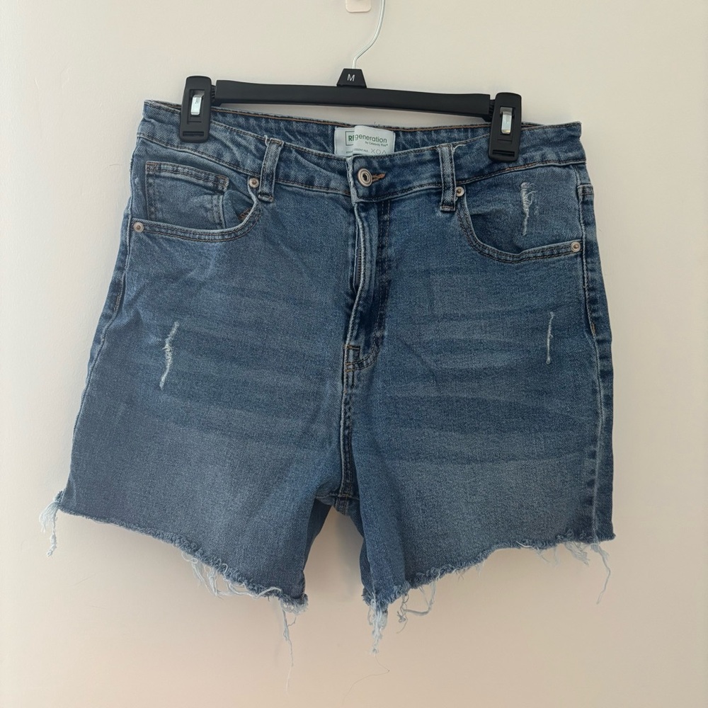 RE Generation by Celebrity Pink Distressed Blue Jean Shorts